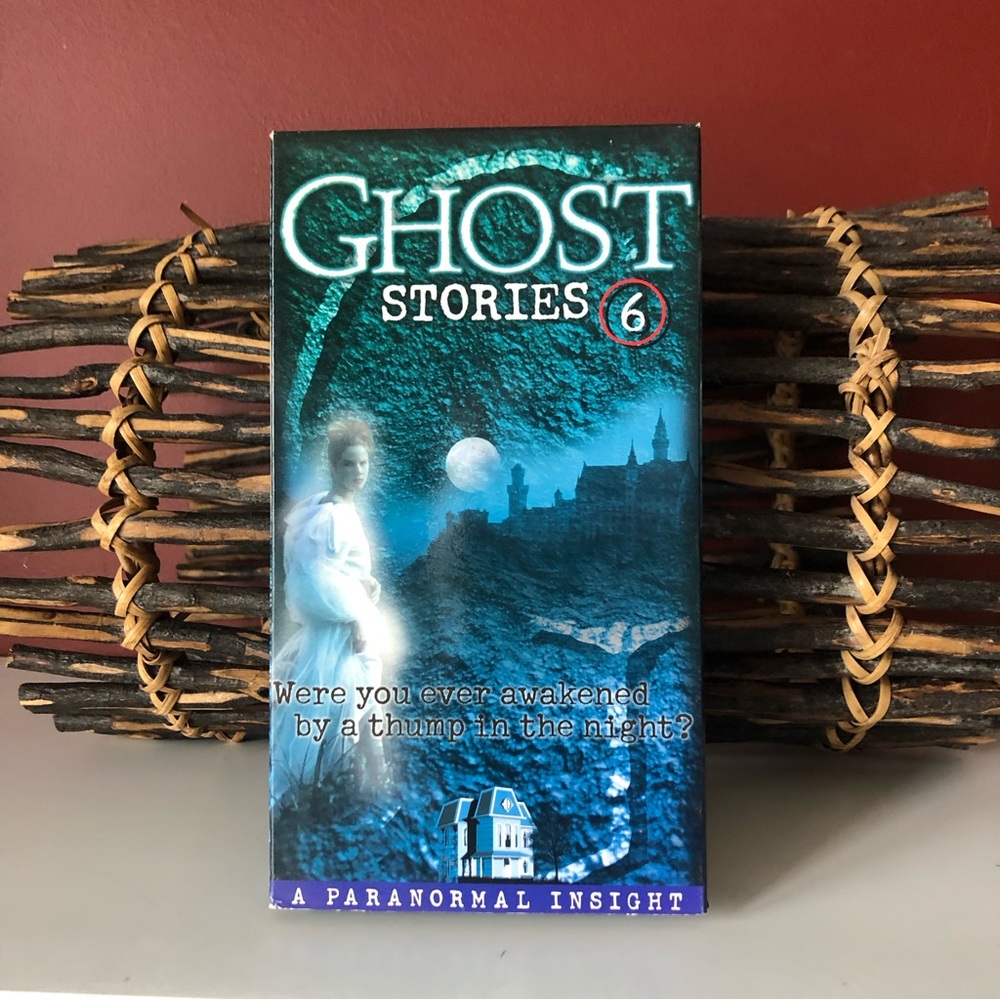 👛 (ANY 2 Sets/$35)  6 VHS GHOST STORIES featuring Host Patrick Macnee - Picture 13 of 14